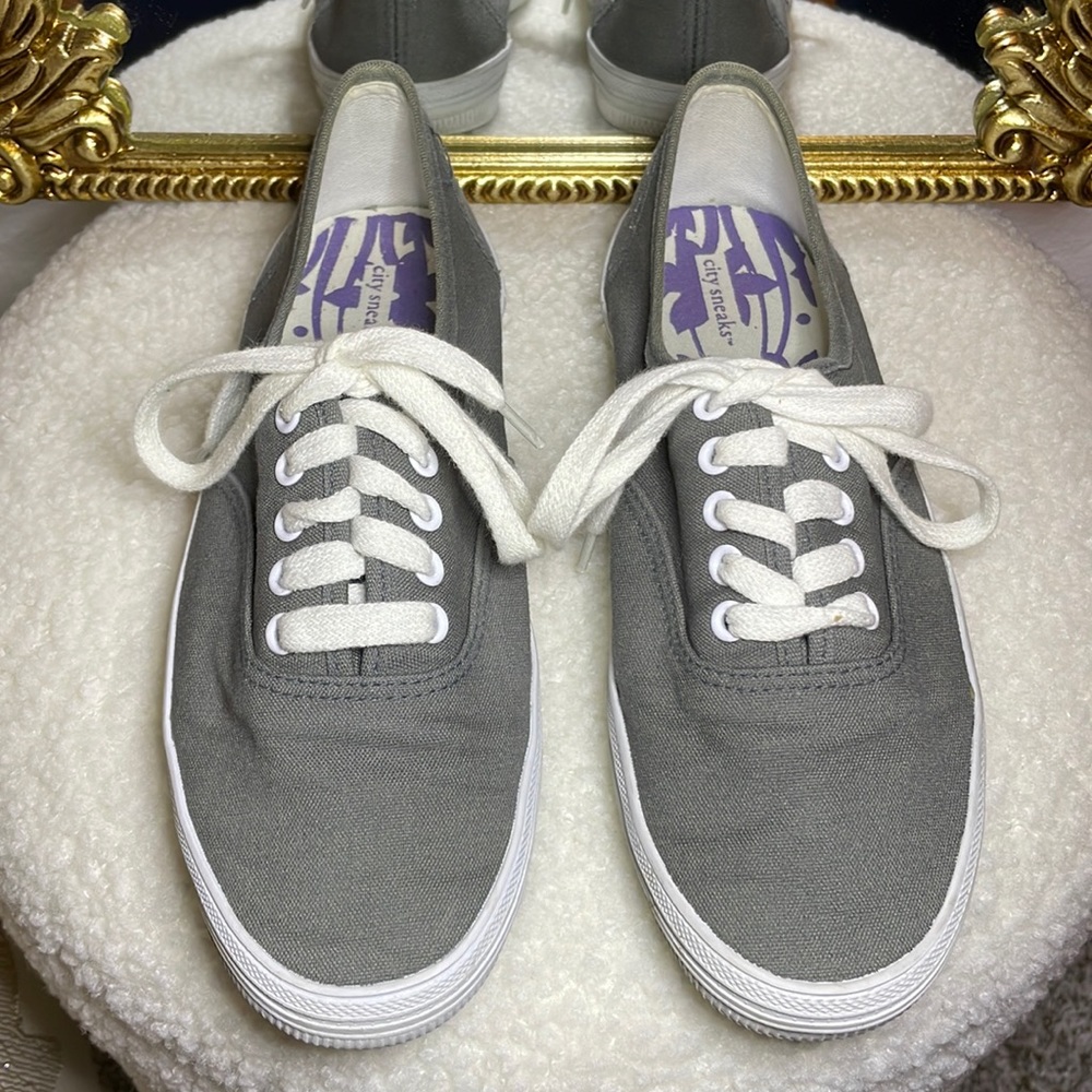 City Sneaks Grey Lace Tennis Shoes Size 7
